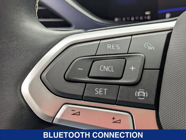 Certified 2022 Volkswagen Taos SE w/ Panoramic Sunroof Package FWD image 14