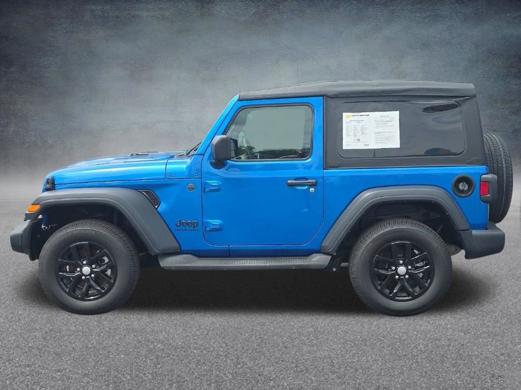 Used 2023 Jeep Wrangler Sport AWD/4WD image 2