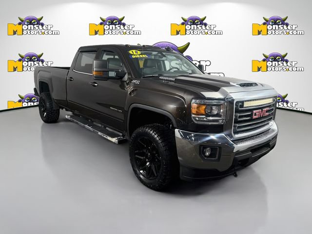 Used 2018 GMC Sierra 2500 SLE w/ SLE Preferred Package AWD/4WD image 3