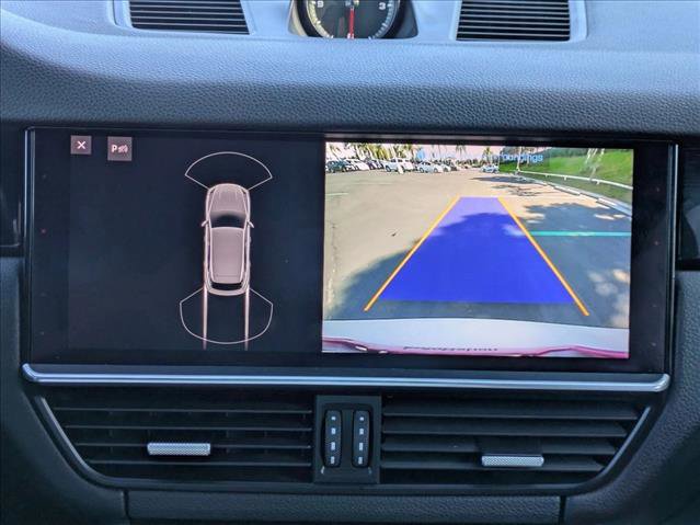 Used 2020 Porsche Cayenne image 14