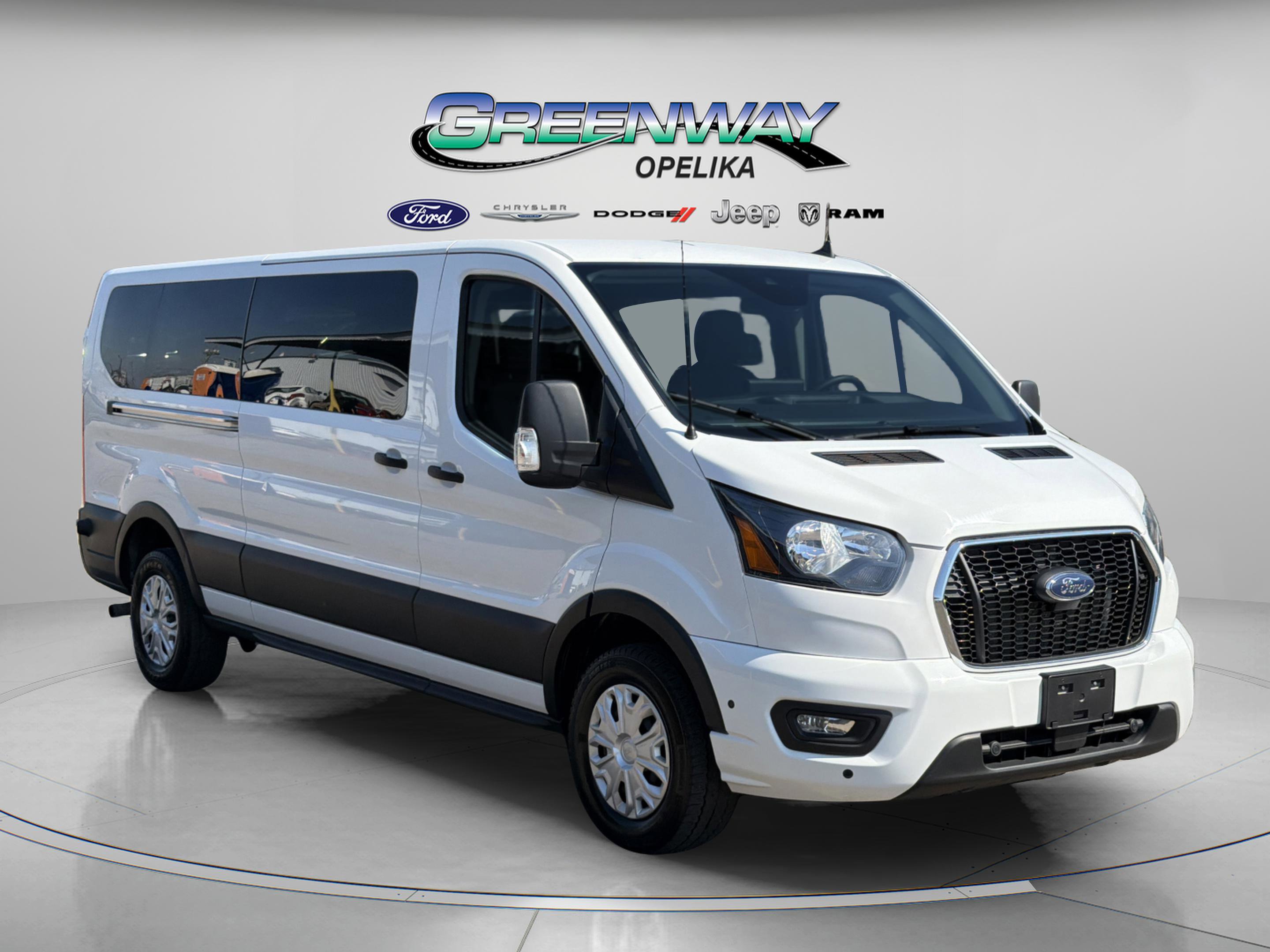 Used 2024 Ford Transit 350 XLT RWD image 1