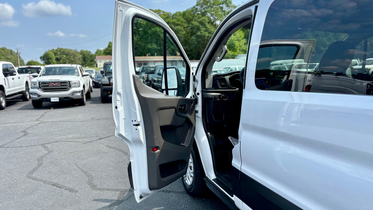 Used 2021 Ford Transit 150 XL image 12