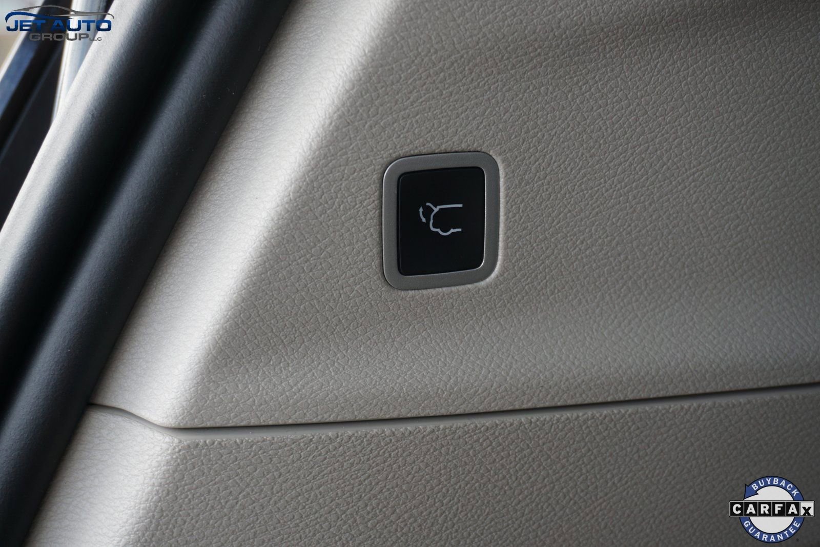 Used 2022 Chrysler Pacifica Touring-L image 17