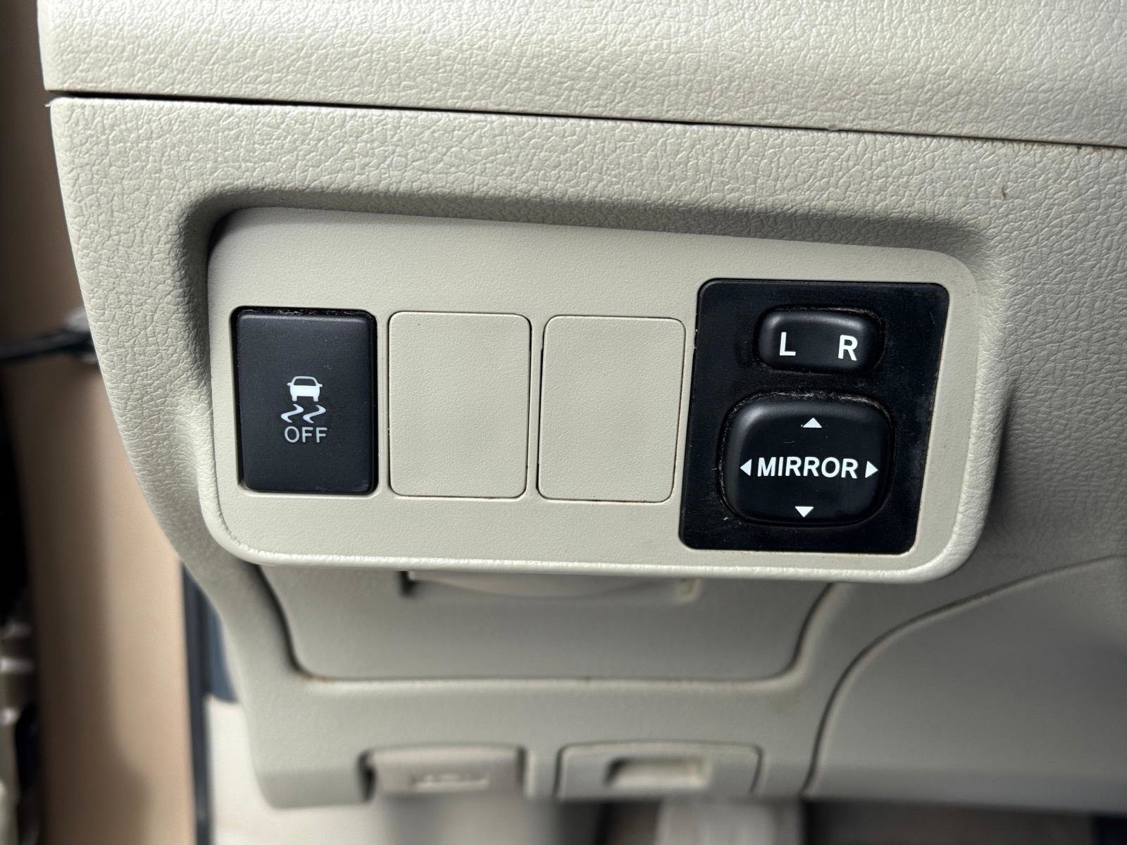 Used 2012 Toyota Corolla L image 13