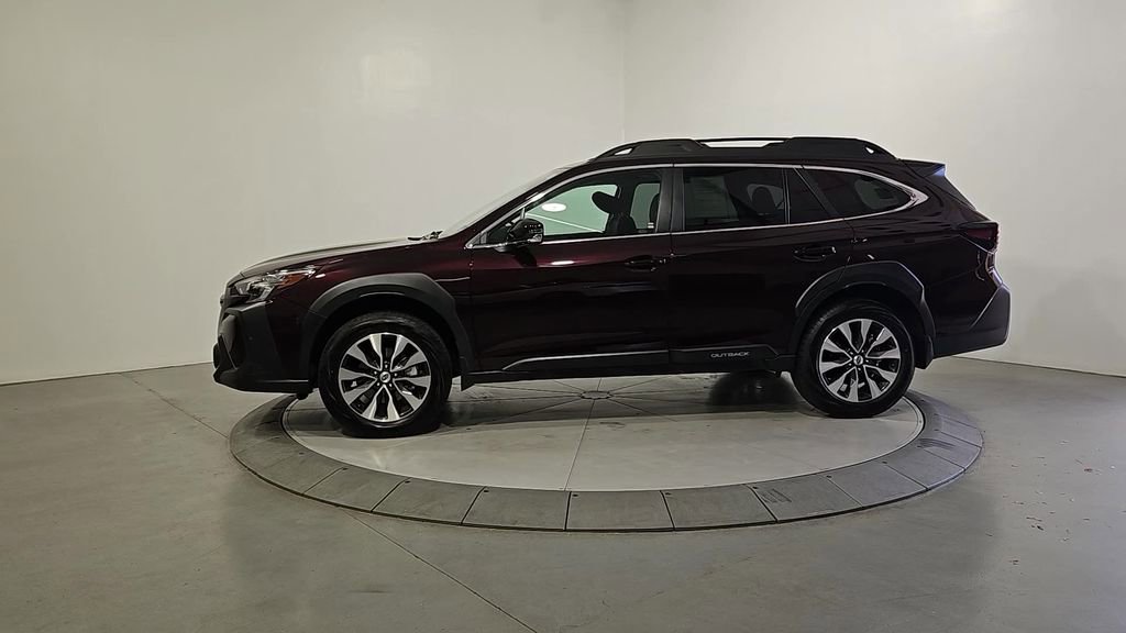 Certified 2025 Subaru Outback Limited AWD/4WD image 2
