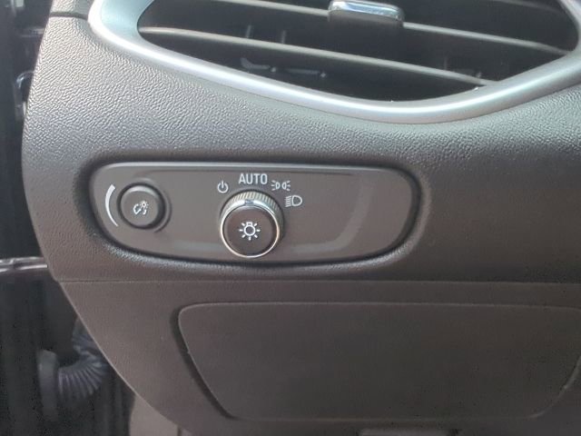 Used 2023 Chevrolet Malibu LS FWD image 18
