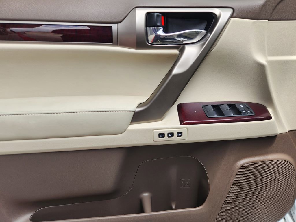 Used 2019 Lexus GX 460 Luxury AWD/4WD image 22