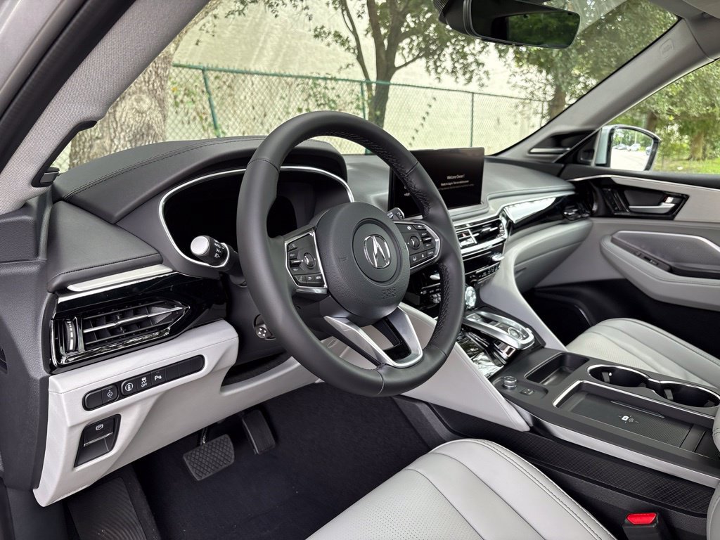 New 2026 Acura MDX w/ Technology Package FWD image 16