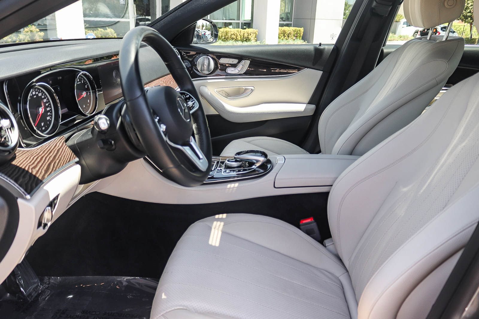 Used 2019 Mercedes-Benz E 300 image 18