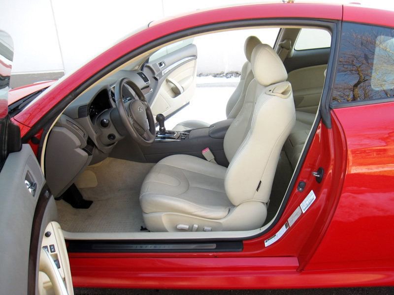 Used 2011 INFINITI G37 x Coupe w/ Premium Pkg image 17