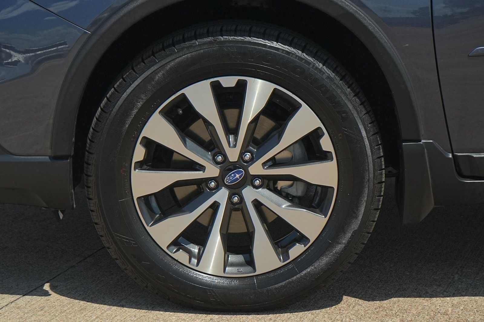 Used 2017 Subaru Outback 3.6R Limited AWD/4WD image 7