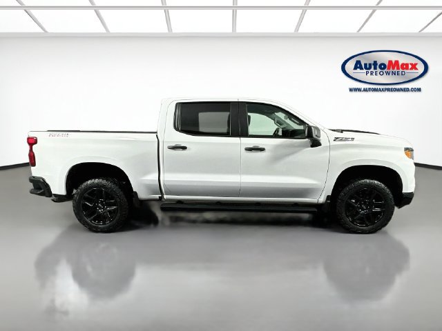 Used 2023 Chevrolet Silverado 1500 Custom Trail Boss w/ LPO, Dark Essentials Package AWD/4WD image 8