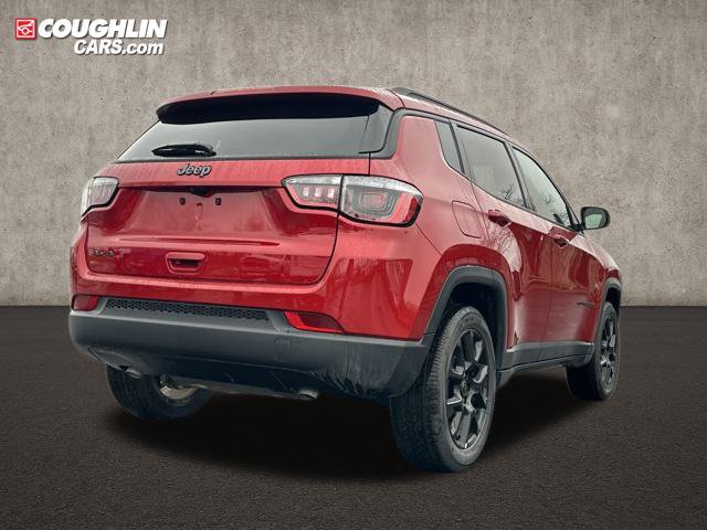New 2026 Jeep Compass Latitude AWD/4WD image 8