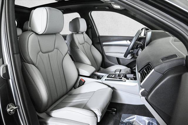 Certified 2025 Audi Q5 2.0T Premium Plus image 22