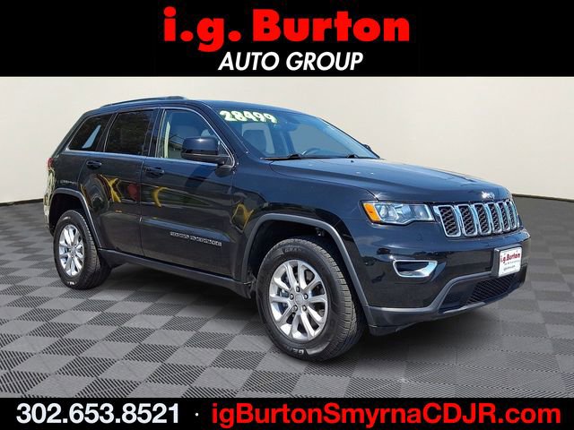 Used 2021 Jeep Grand Cherokee Laredo AWD/4WD image 1