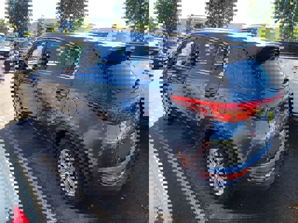 Used 2017 Kia Sportage LX image 4