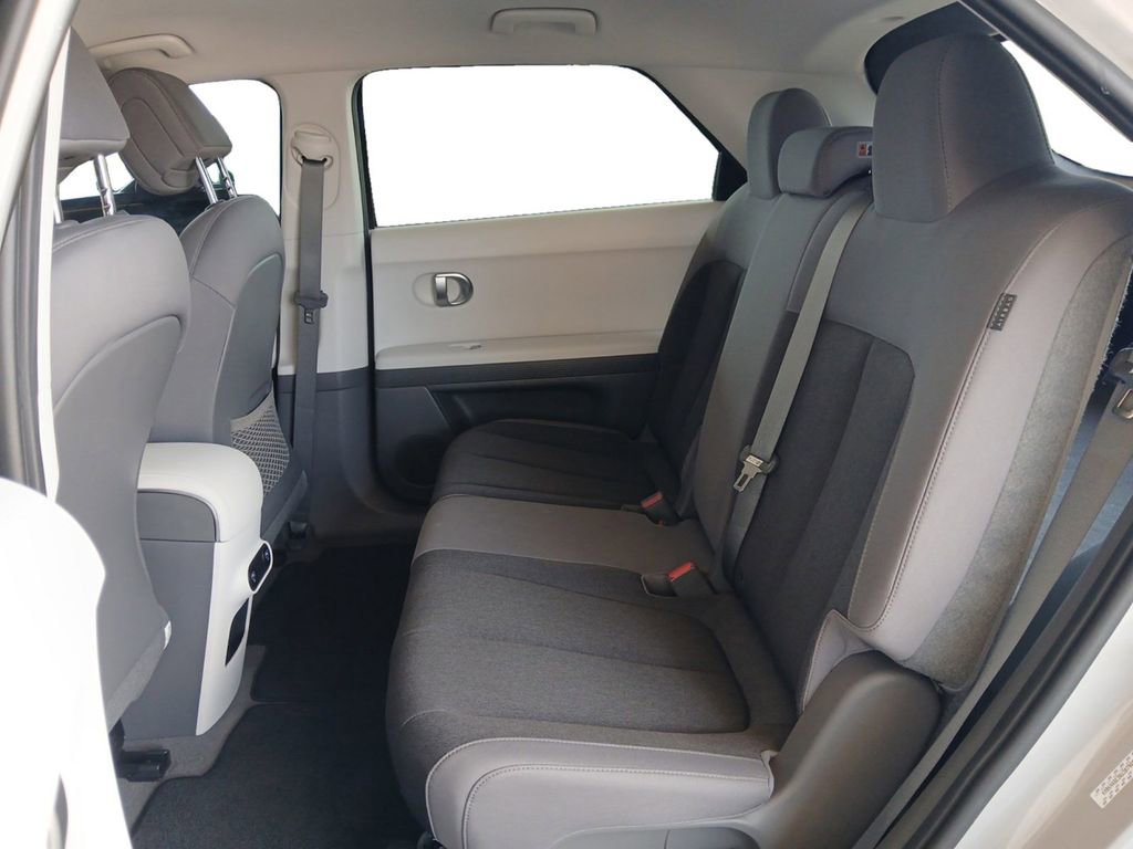 Used 2024 Hyundai Ioniq 5 SE RWD image 13