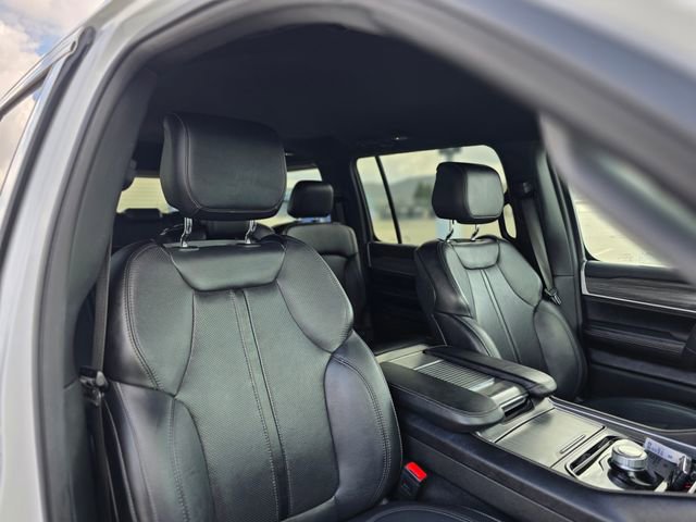 Used 2024 Jeep Wagoneer Series II image 11