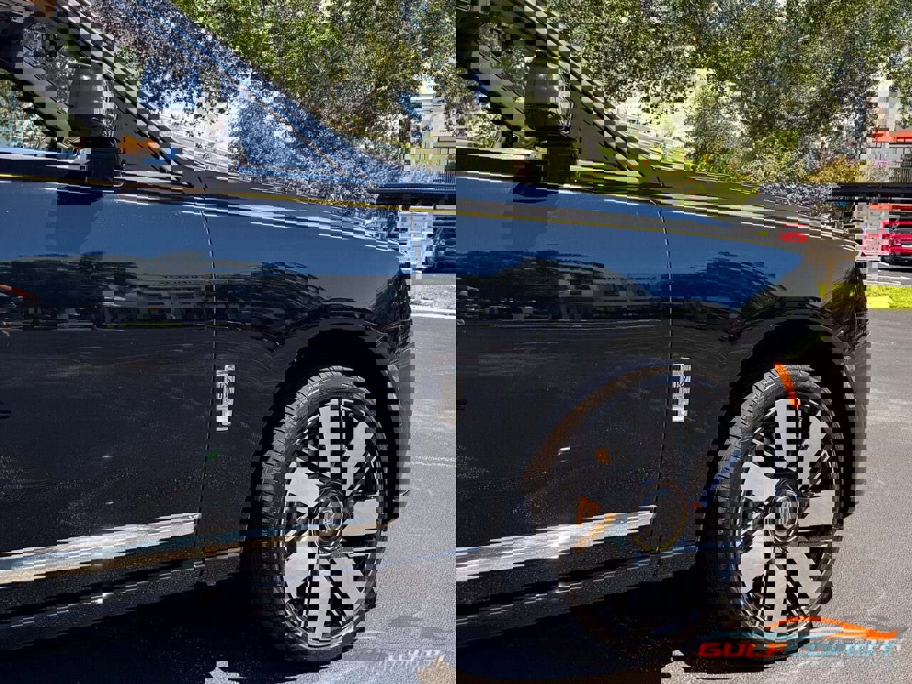 Used 2025 Rolls-Royce Cullinan image 68