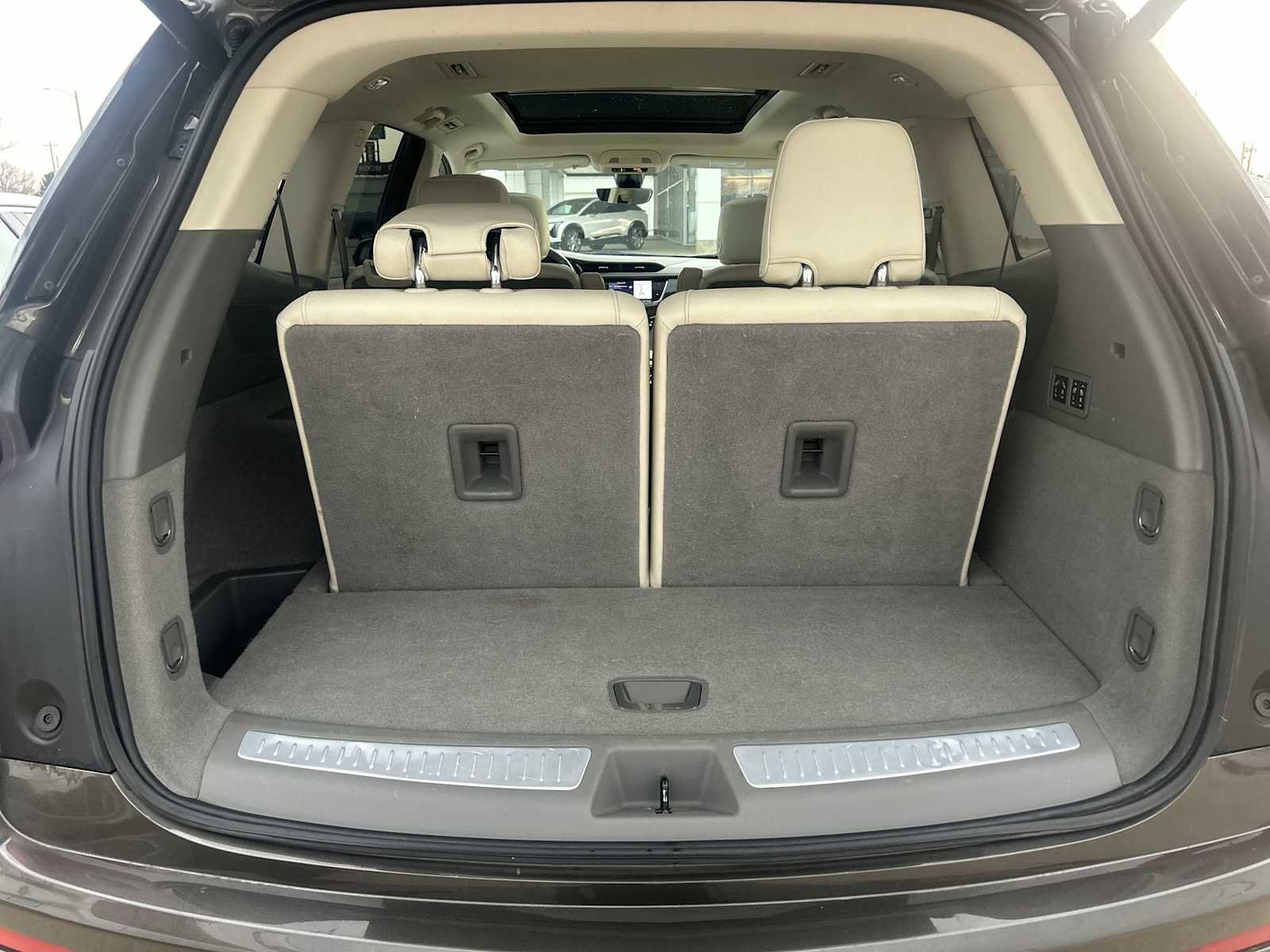 Used 2020 Cadillac XT6 Premium Luxury image 27