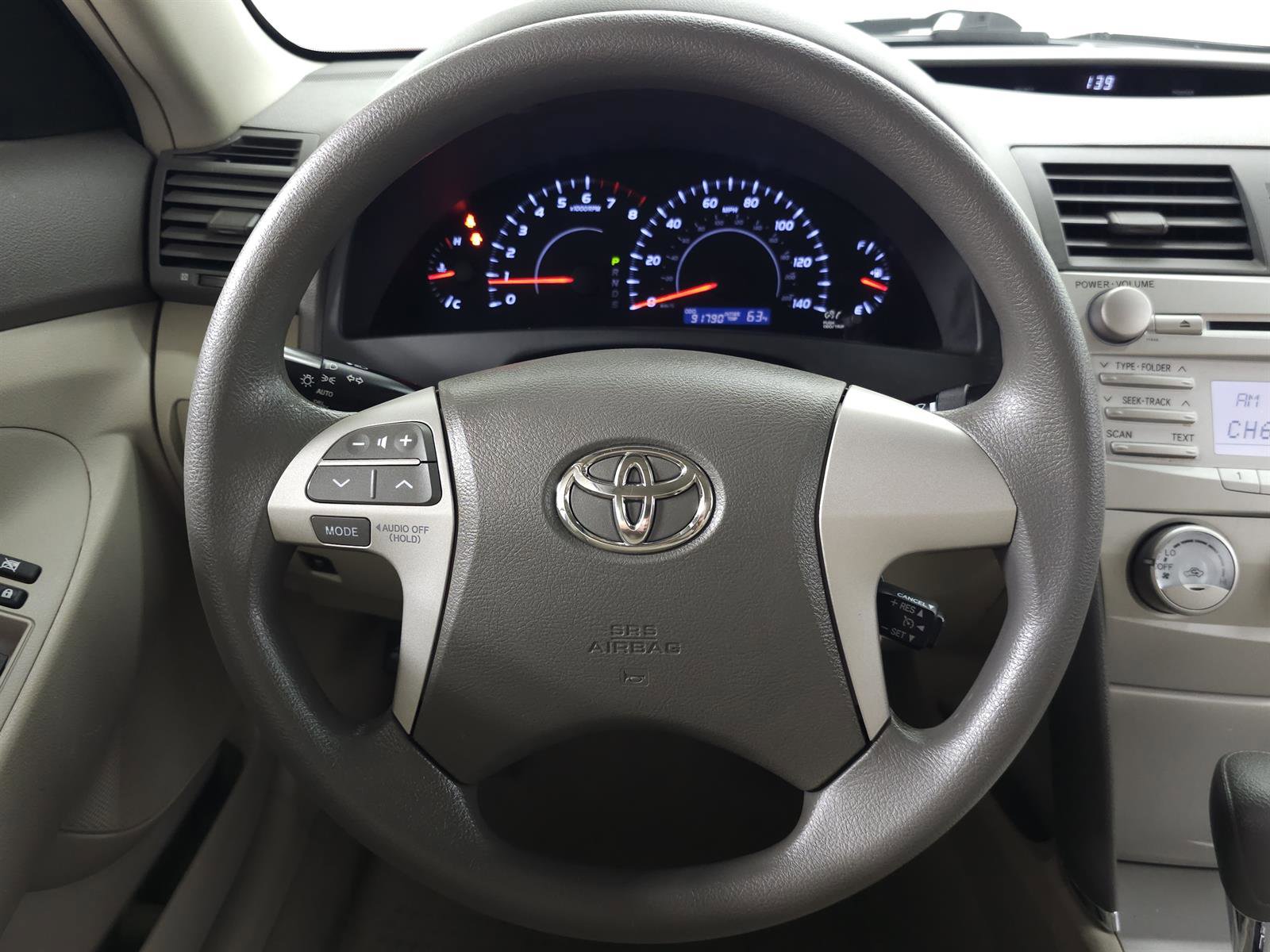 Used 2011 Toyota Camry LE image 14