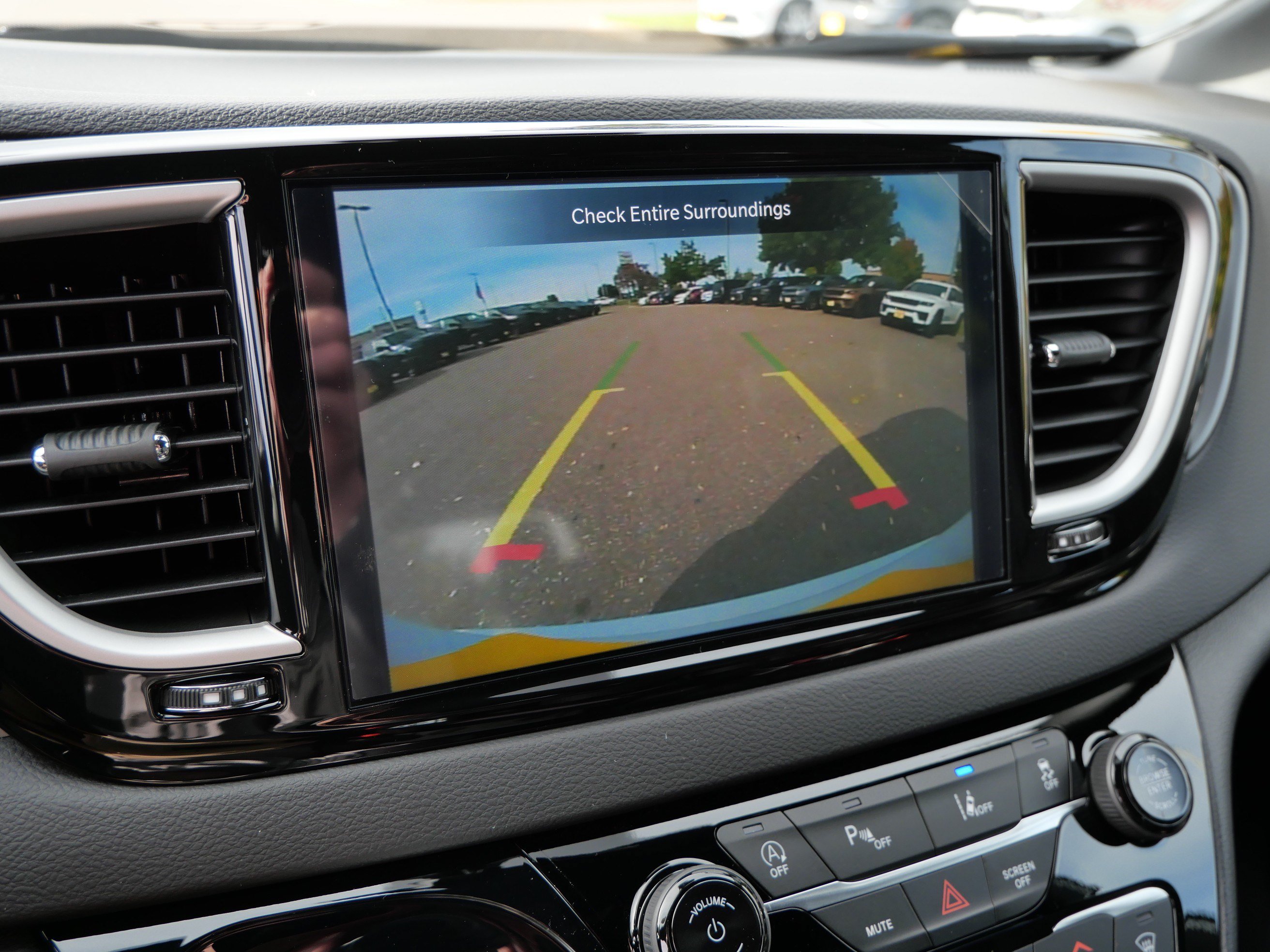 New 2027 Chrysler Pacifica LX FWD image 14