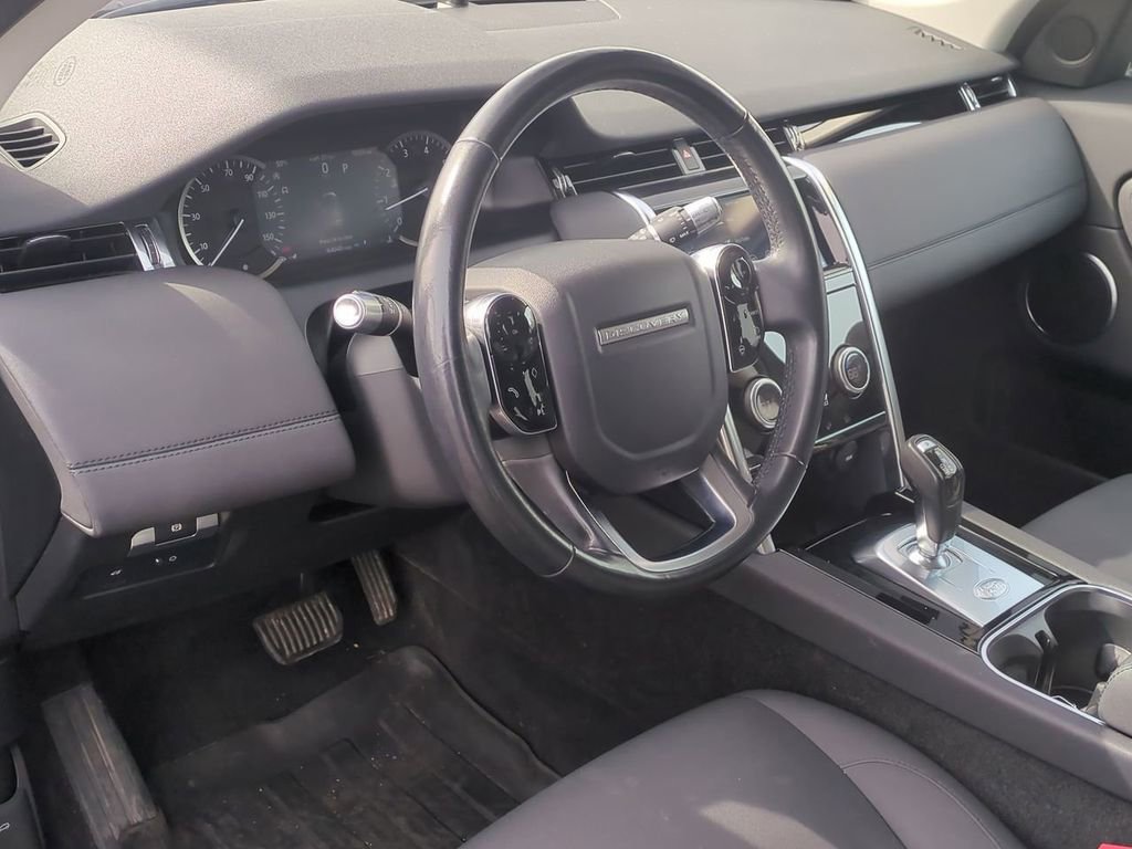 Used 2020 Land Rover Discovery Sport image 12