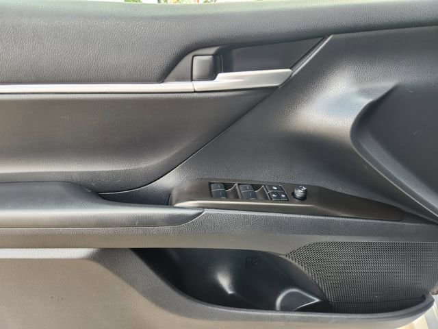 Used 2023 Toyota Camry LE image 21