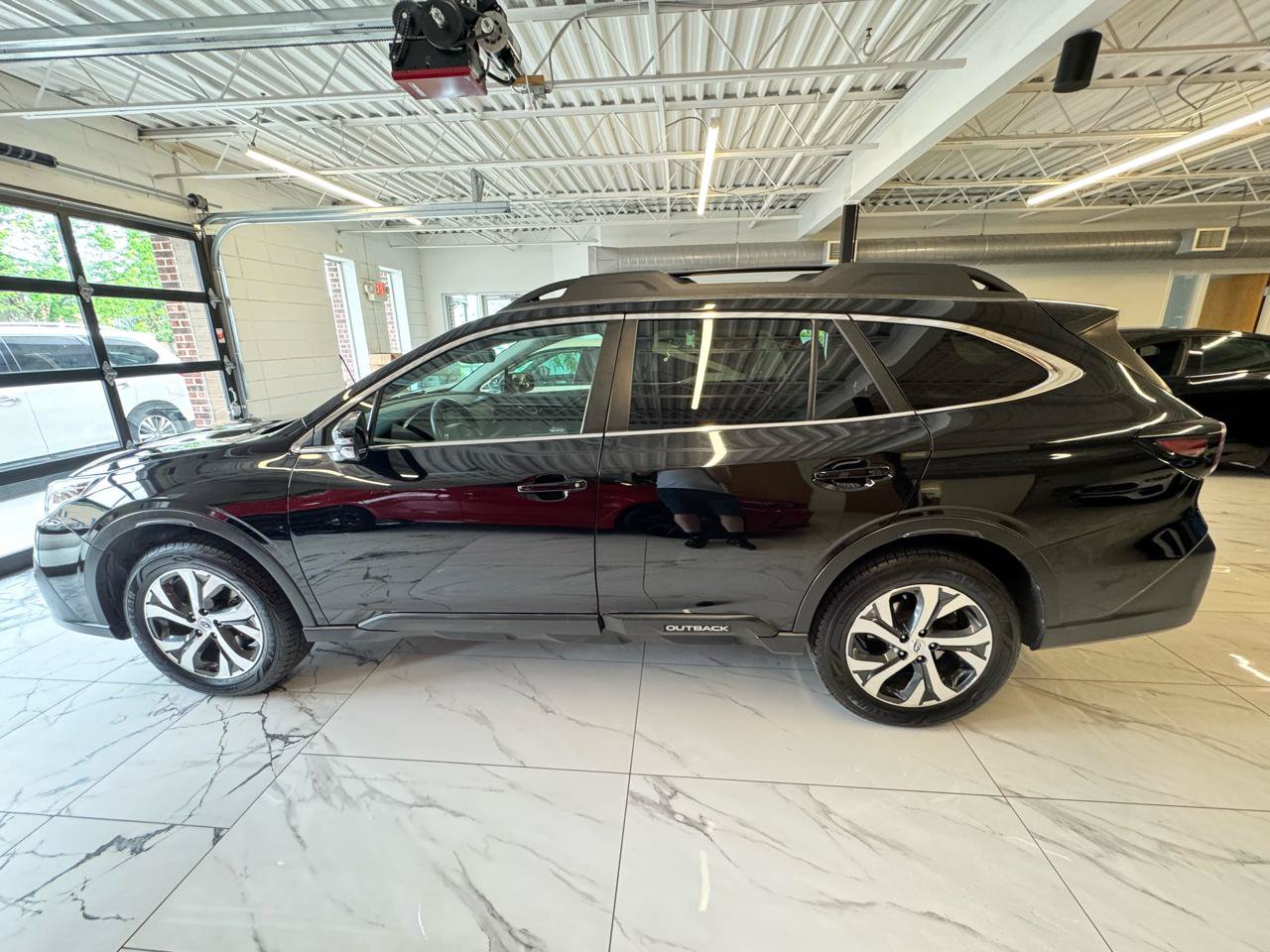 Used 2022 Subaru Outback Limited AWD/4WD image 8