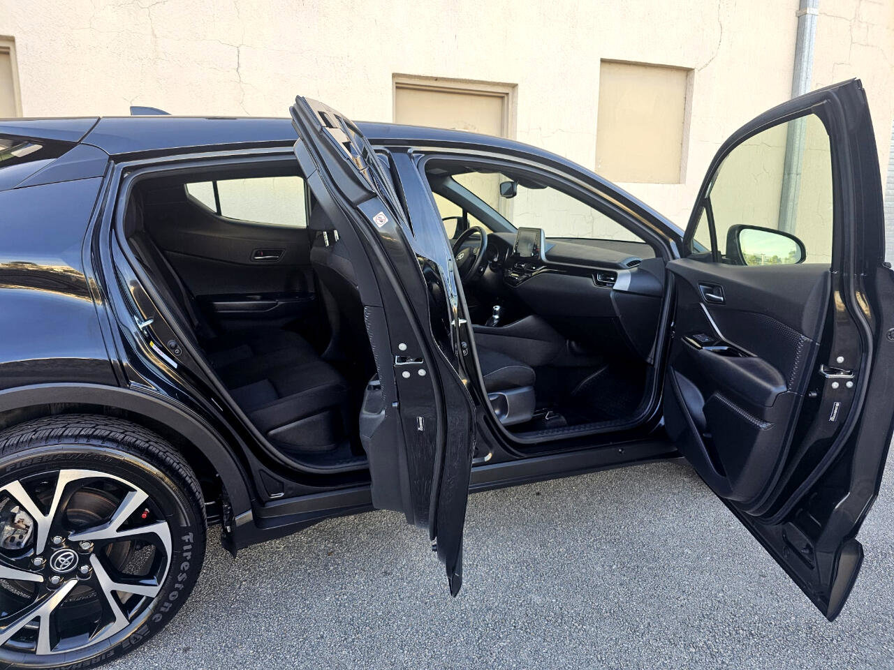 Used 2019 Toyota C-HR Limited image 20