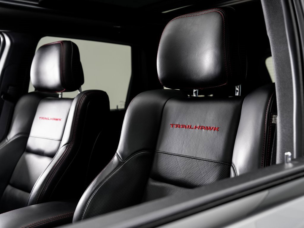 Used 2021 Jeep Grand Cherokee Trailhawk w/ Trailhawk Luxury Group image 10