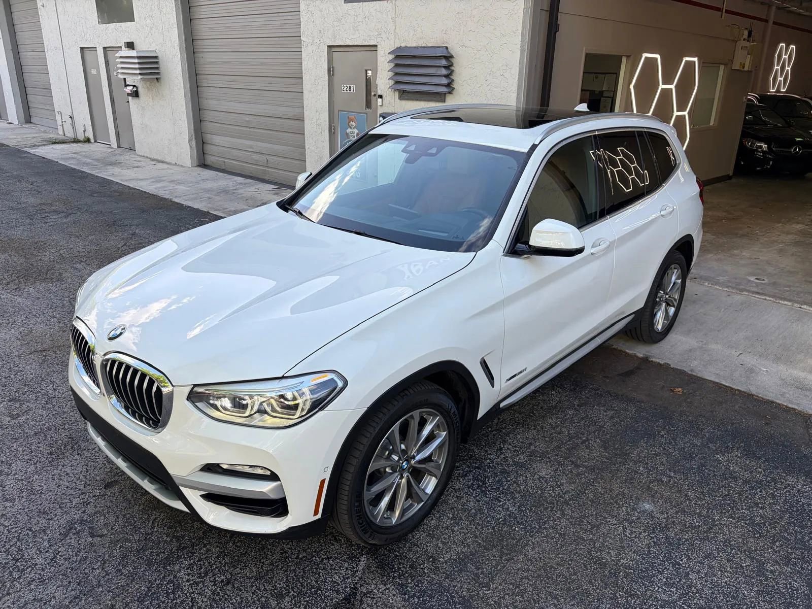 Used 2018 BMW X3 xDrive30i AWD/4WD image 10