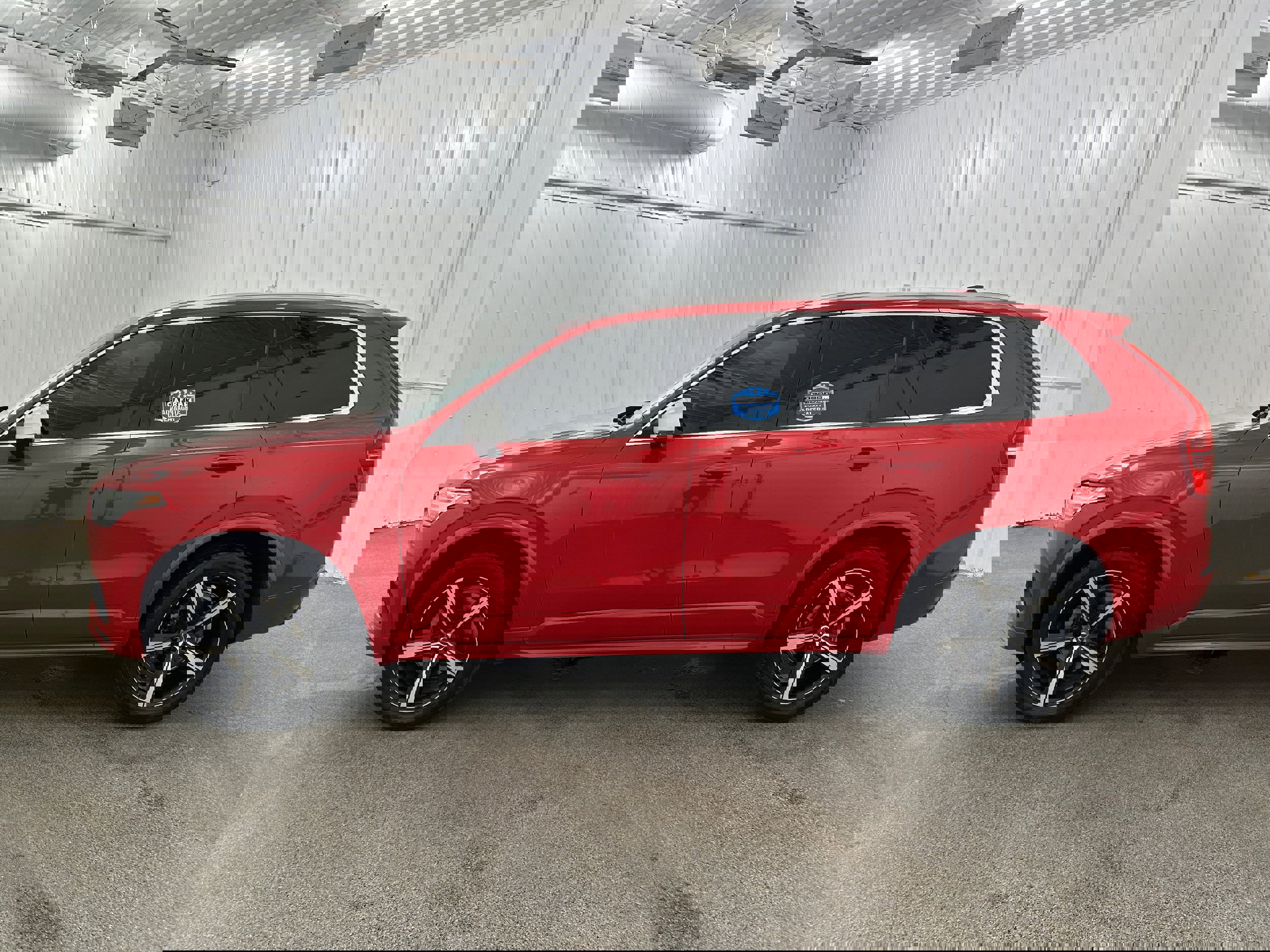 Used 2019 Volvo XC90 T6 R-Design w/ Protection Package AWD/4WD image 19