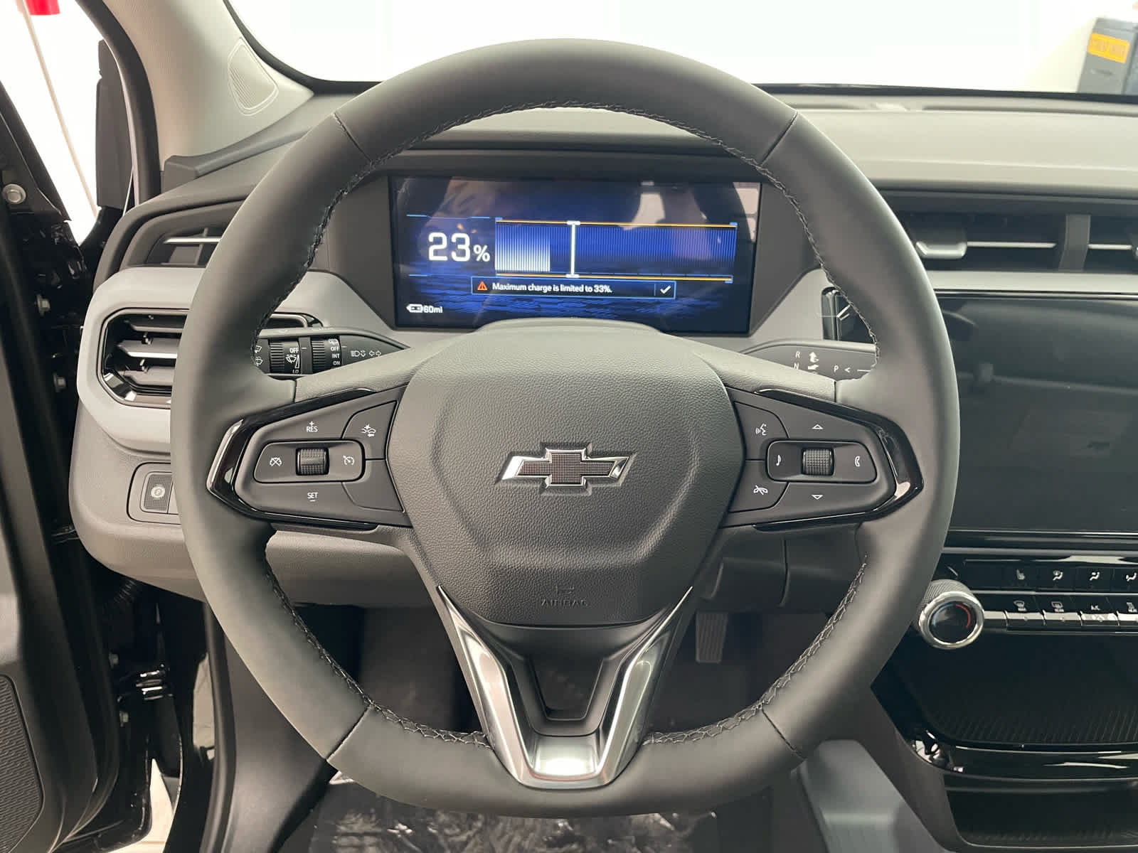 New 2027 Chevrolet Bolt LT w/ Comfort Package FWD image 12