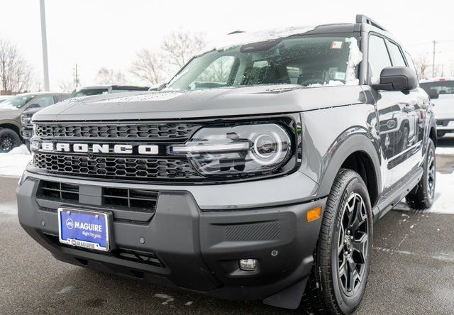 New 2025 Ford Bronco Sport Outer Banks w/ Outer Banks Tech Package+ image 2