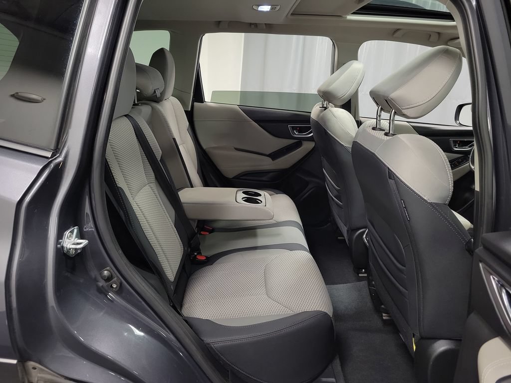 Used 2024 Subaru Forester Premium AWD/4WD image 27