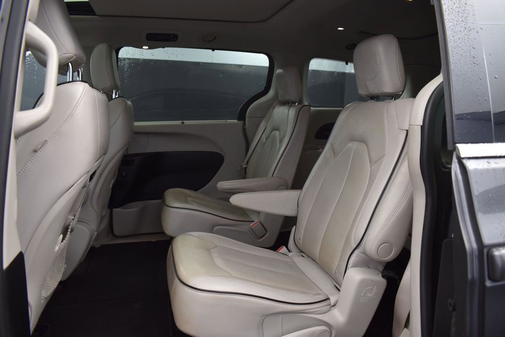 Used 2021 Chrysler Pacifica Limited w/ Premium & Safety Sphere Group AWD/4WD image 10