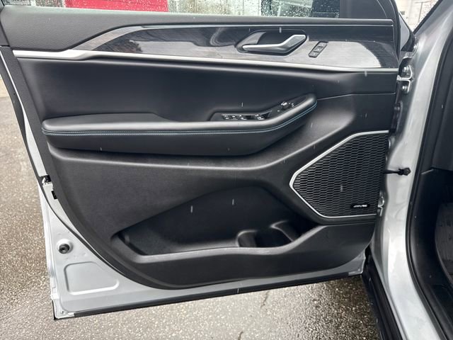 Used 2022 Jeep Grand Cherokee Trailhawk w/ Advanced Protech Group II image 20