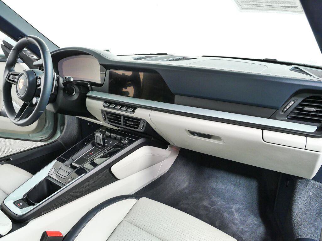 Certified 2025 Porsche 911 Carrera RWD image 20