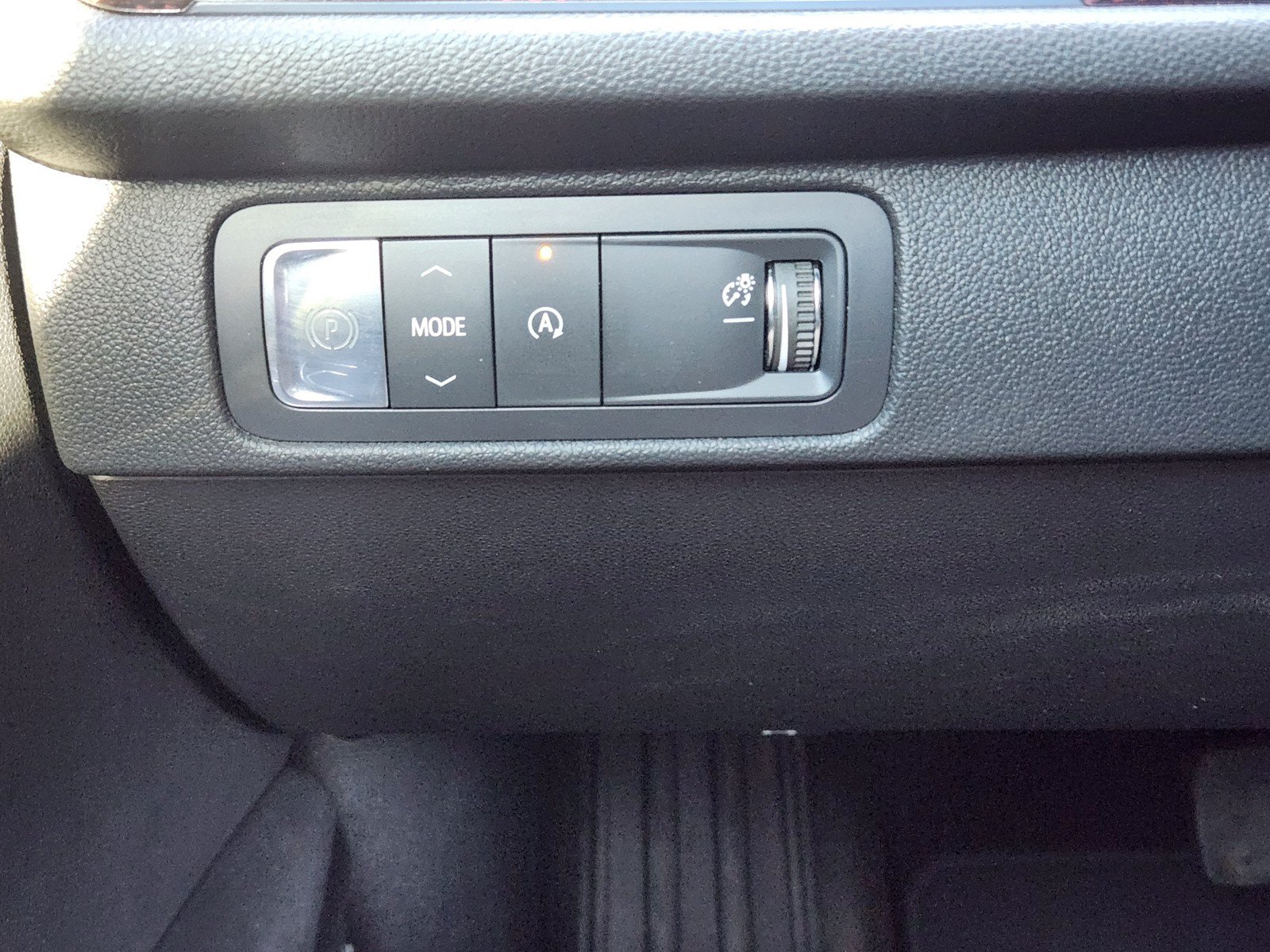 Used 2024 Chevrolet Traverse RS FWD image 20