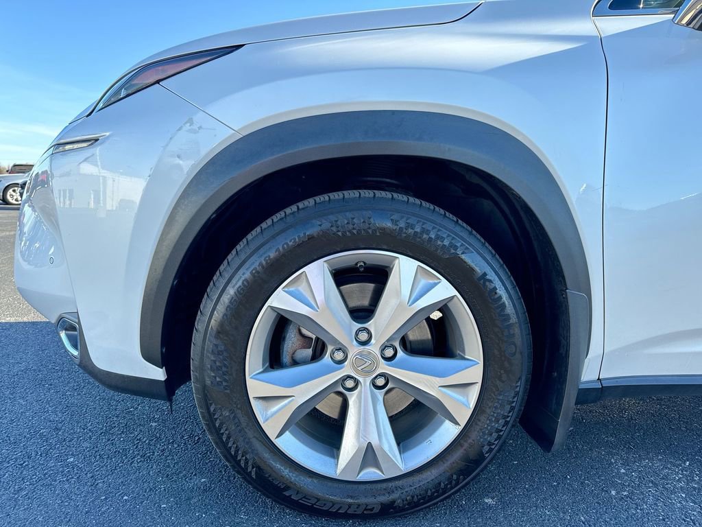 Used 2017 Lexus NX 300h AWD w/ Premium Package image 10