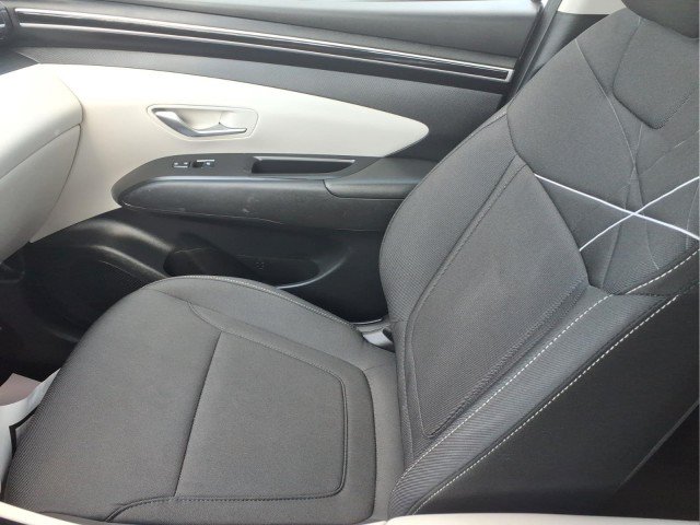 Used 2022 Hyundai Tucson SEL AWD/4WD image 17