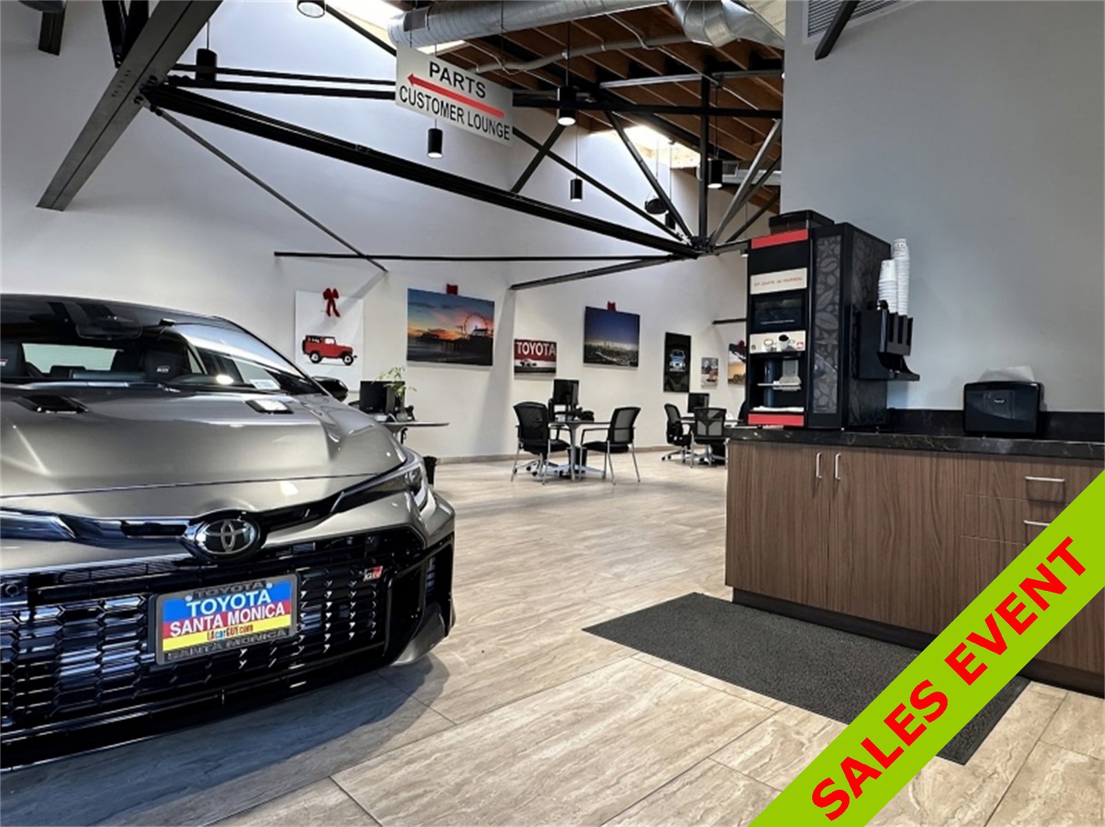 Used 2021 Toyota Highlander LE image 31