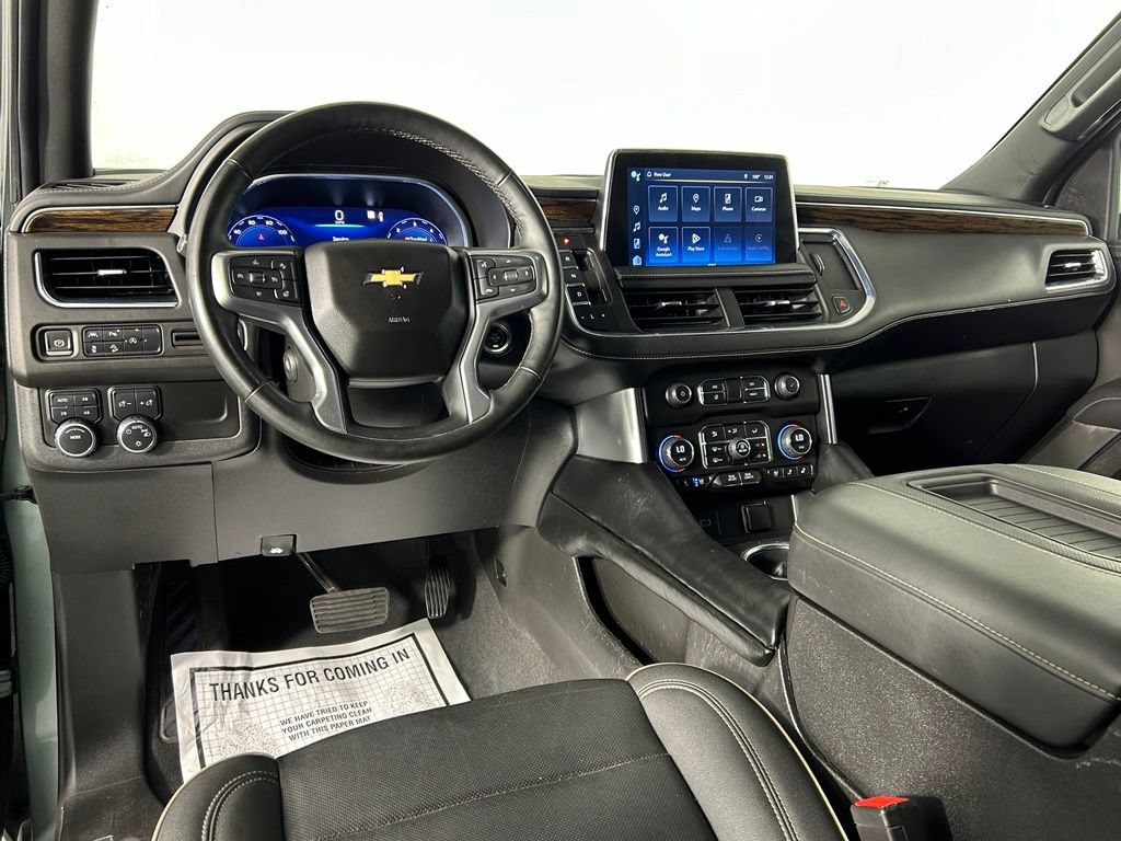 Used 2023 Chevrolet Suburban Premier AWD/4WD image 17