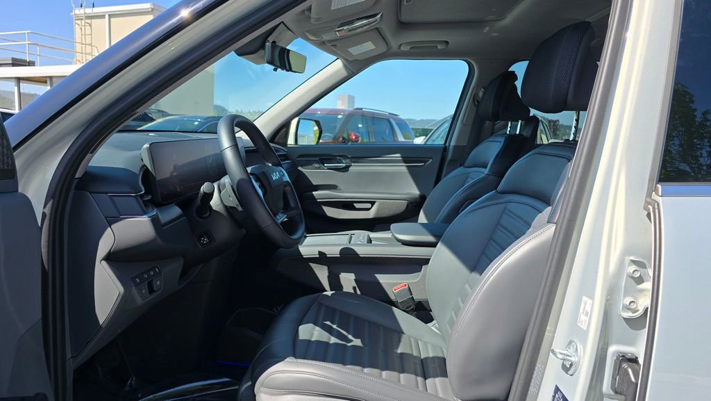 Certified 2024 Kia EV9 Land AWD/4WD image 21
