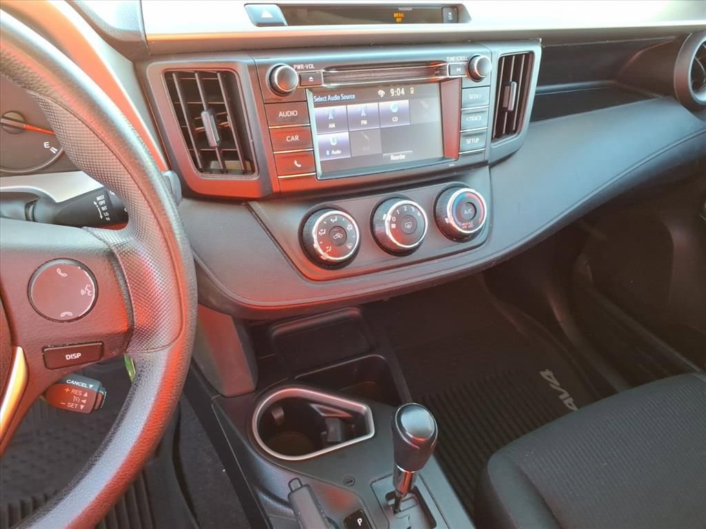 Used 2016 Toyota RAV4 LE image 34