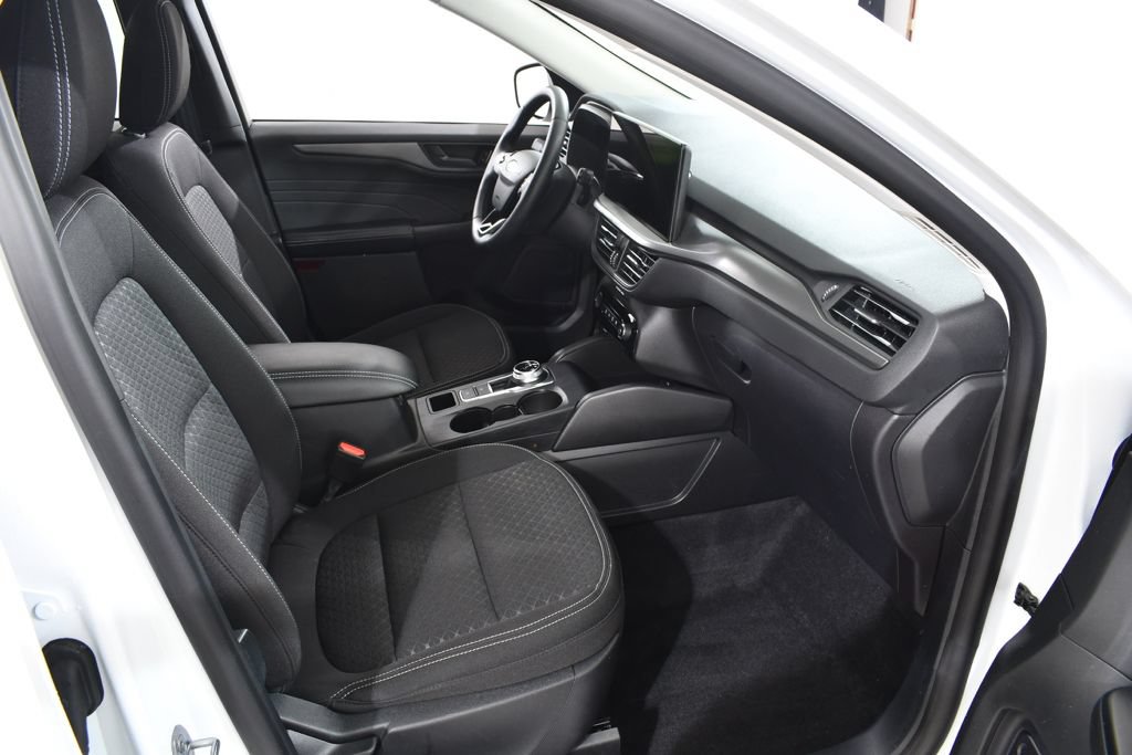 Used 2024 Ford Escape Active w/ Tech Pack #1 AWD/4WD image 10