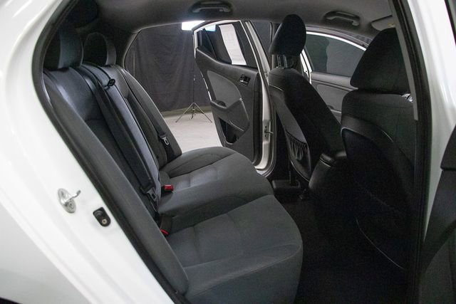 Used 2015 Kia Optima LX image 17