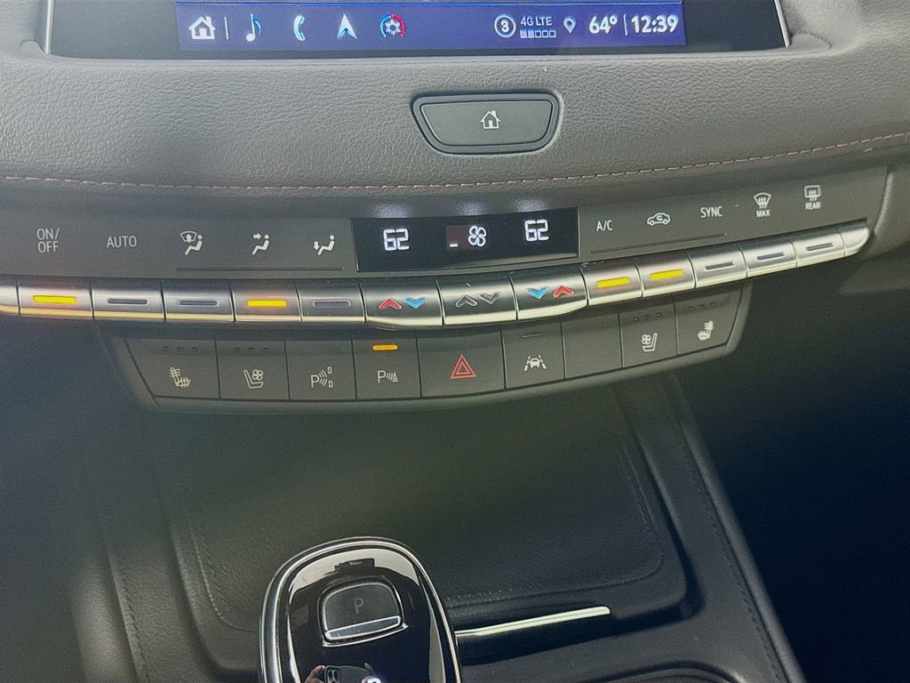 Used 2022 Cadillac XT4 Sport image 19