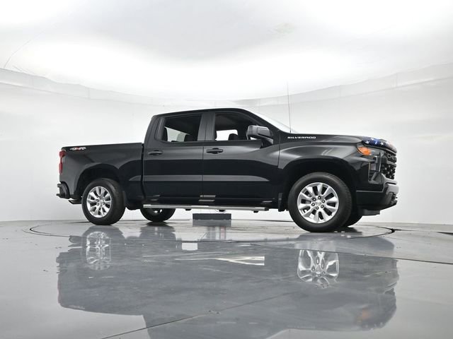 Used 2025 Chevrolet Silverado 1500 Custom image 30